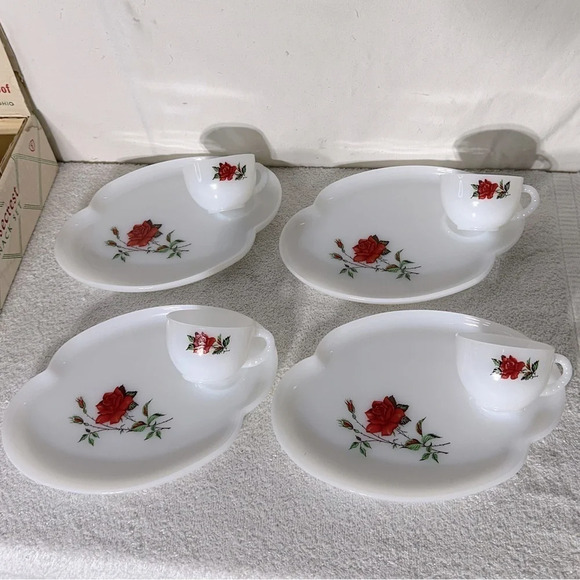 Vintage Rosecrest 8 Piece Snack Tea Set Dura White Floral Red Rose Federal Glass - Picture 2 of 16